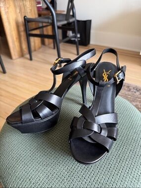 Saint Laurent Tribute Leather T-Strap Platform Sandals